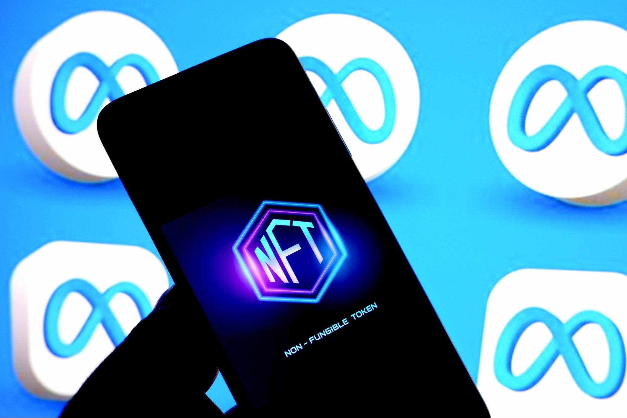 Meta inicia pruebas para incluir NFT's en Facebook